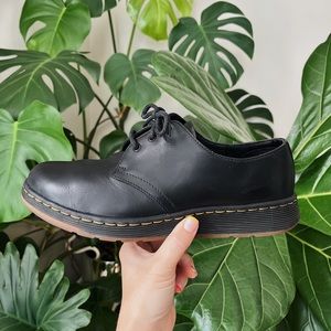 Dr. Martins | Cavendish | Black | Mens Size 8 | Ladies Size 9